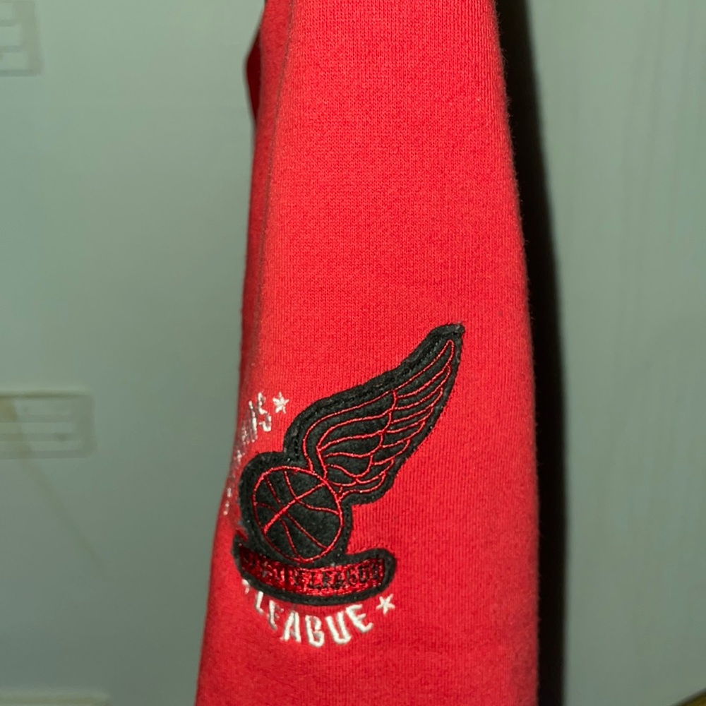 Red and black jacket - Picture 2 of 4
